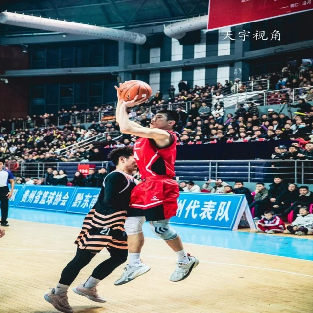 广厦半决赛走势分析：强强对决中的关键因素解读（MKSPORT）